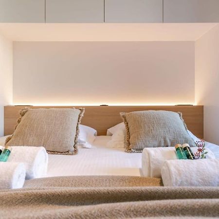Stunning And Modern Apartment With Sunny Balcony Knokke-Heist Bagian luar foto